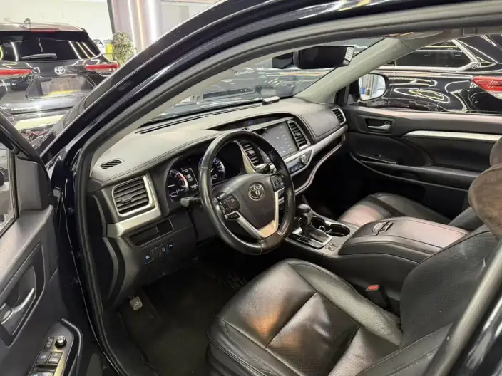 Toyota Highlander 2021 Model 2.0T 4WD Deluxe Edition 7 seat – фото 8