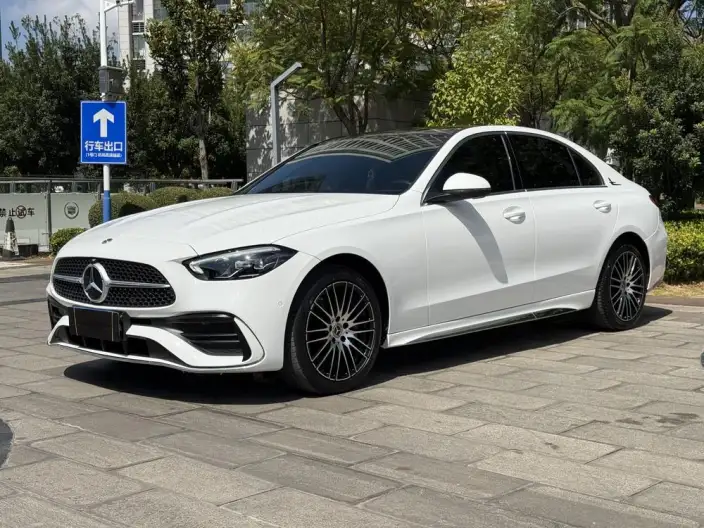 Mercedes-Benz C-Class 2023 Model C 260 L Sports Edition – фото 1