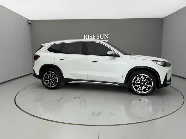 BMW X1 2023 Model sDrive25Li M Sports Set – фото 8