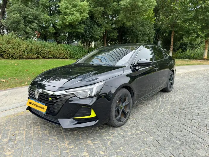 Roewe i6 MAX 2020 Model 300TGI Automatic Cool Smart Driving Edition – фото 1