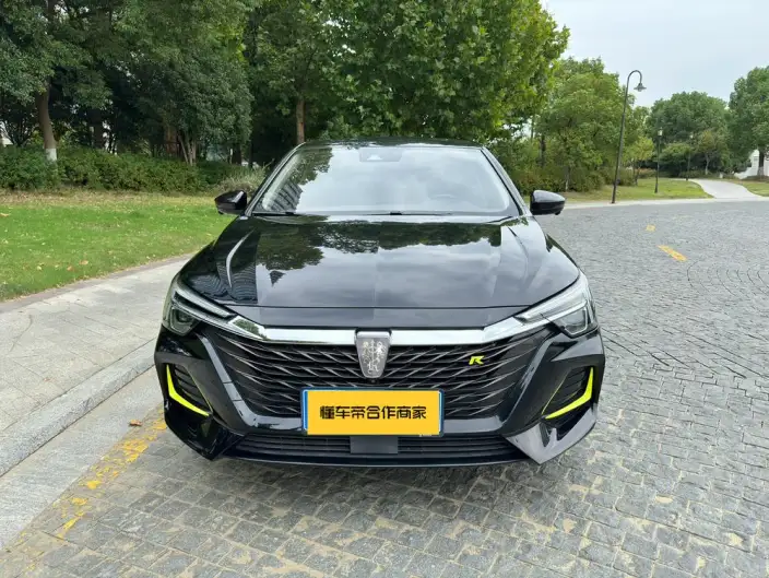 Roewe i6 MAX 2020 Model 300TGI Automatic Cool Smart Driving Edition – фото 2