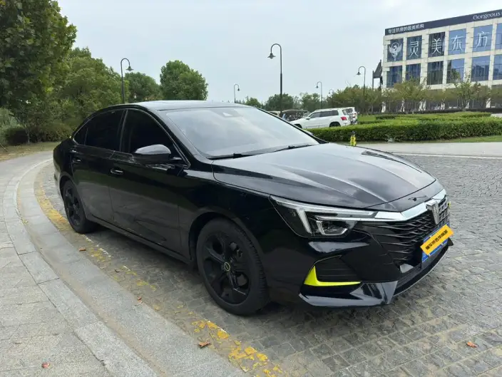 Roewe i6 MAX 2020 Model 300TGI Automatic Cool Smart Driving Edition – фото 3