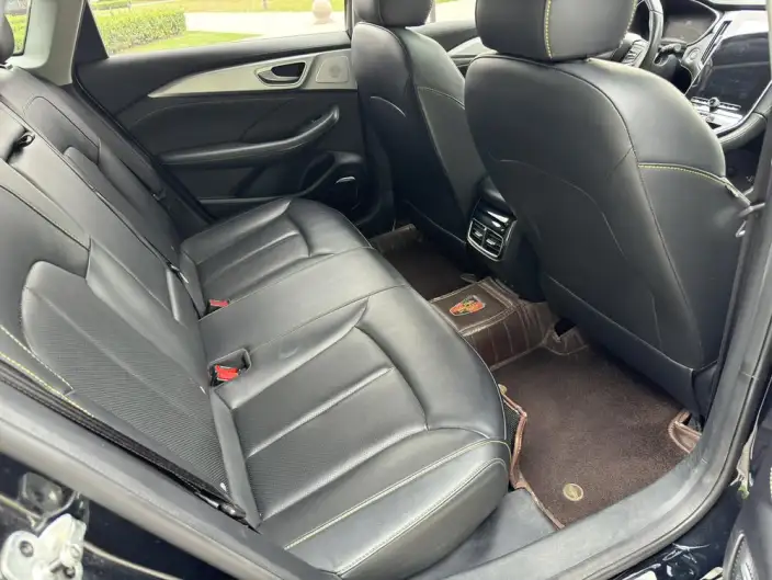 Roewe i6 MAX 2020 Model 300TGI Automatic Cool Smart Driving Edition – фото 7