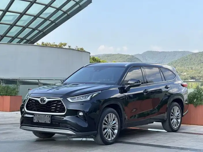 Toyota Highlander 2022 Model 380T 4WD Premium Edition 7 seat – фото 1