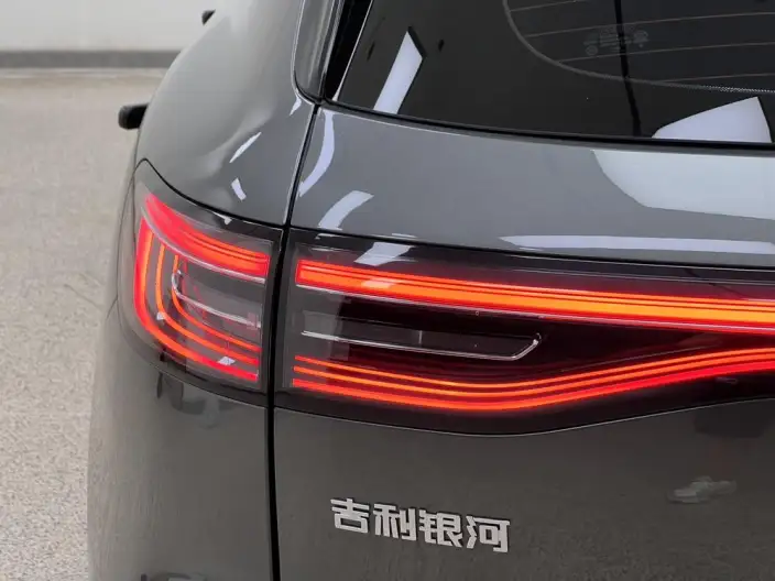 Geely Galaxy E5 2026 Model 610km Tiggo + Edition – фото 10