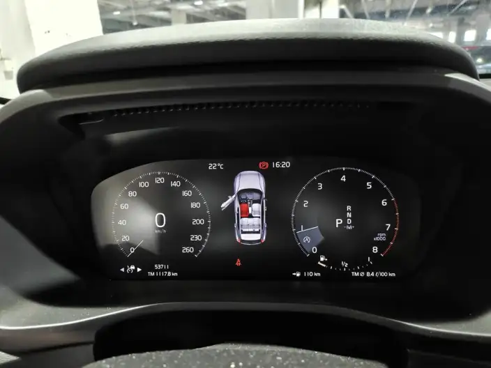Volvo XC40 2021 Model T4 4WD Smart Range Deluxe Edition – фото 8