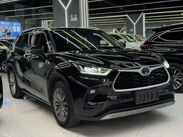 Toyota Highlander 2022 Model Hybrid 2.5L 4WD Premium Edition 7 seat – фото 3
