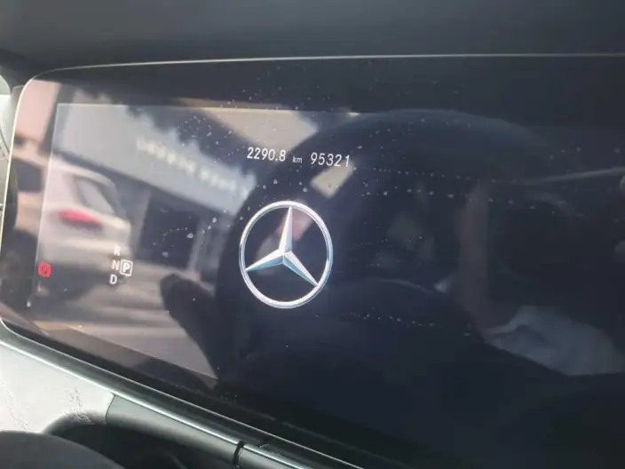 Mercedes-Benz CLS 2020 Model CLS 300 Luxury Model – фото 5