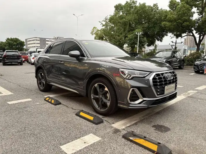 AUDI Q3 2021 Model 35 TFSI Fashion Dynamic Model – фото 3