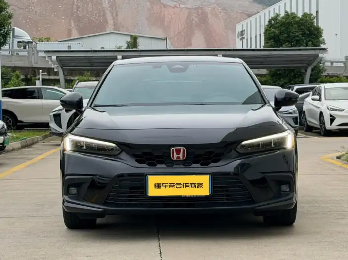 Honda Civic 2023 Model HATCHBACK 240TURBO Manual Extreme Edition – фото 2