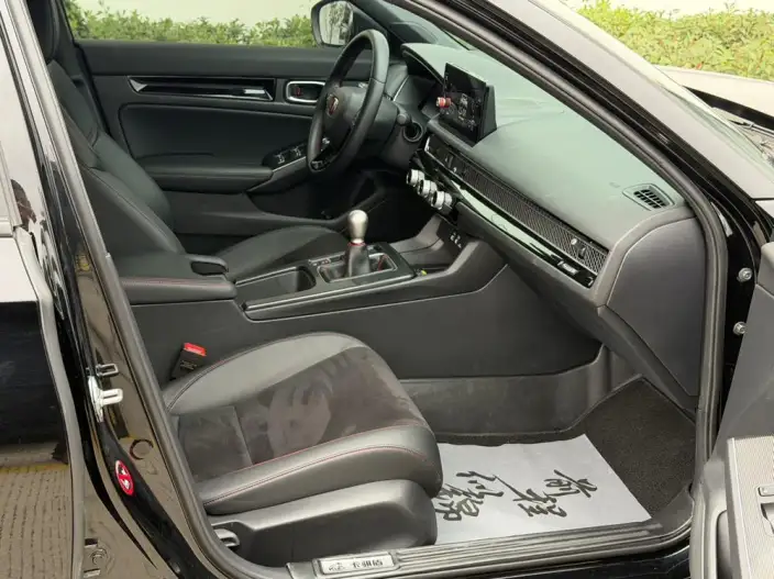 Honda Civic 2023 Model HATCHBACK 240TURBO Manual Extreme Edition – фото 7