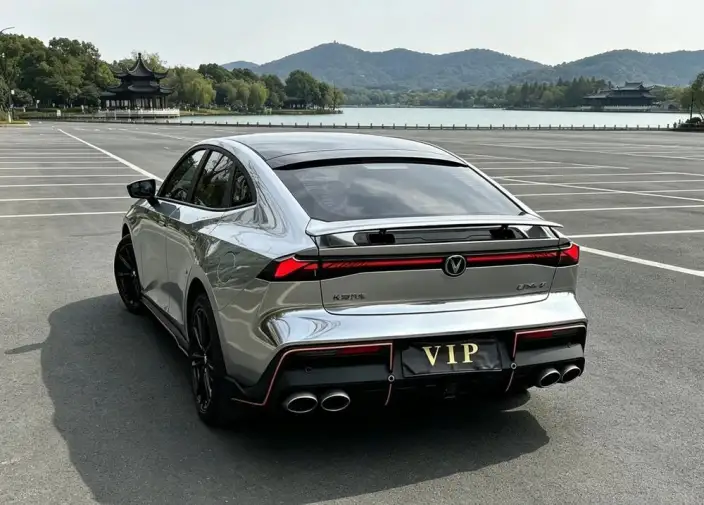 Changan UNI-V 2022 Model 1.5T Sports Edition – фото 4
