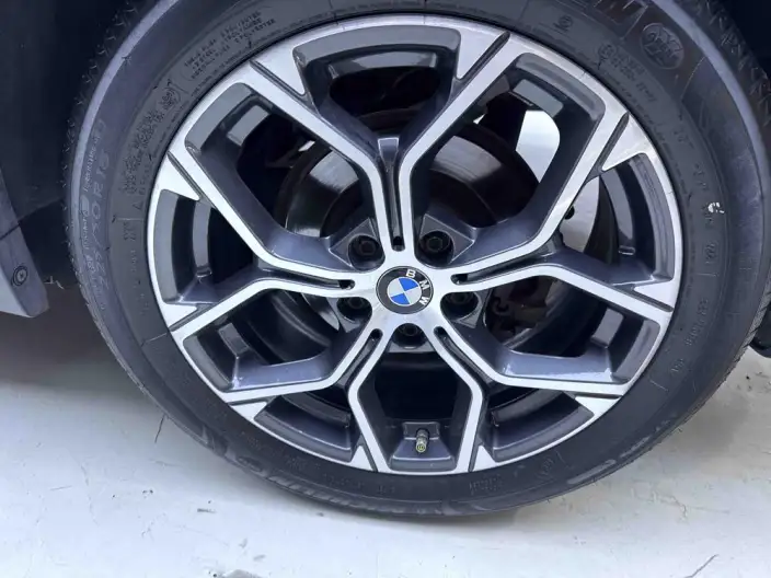 BMW X1 2022 Model sDrive20Li Exclusive Model – фото 8
