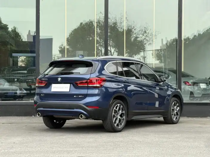 BMW X1 2020 Model sDrive25Li Leading Model – фото 5