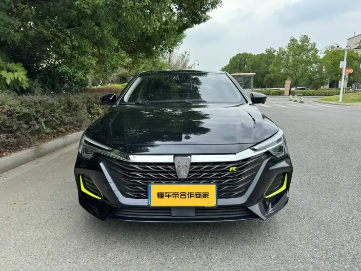 Roewe i6 MAX 2020 Model 300TGI Automatic Cool Smart Driving Edition – фото 2