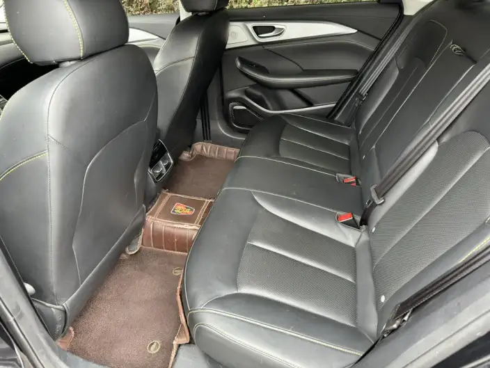 Roewe i6 MAX 2020 Model 300TGI Automatic Cool Smart Driving Edition – фото 9