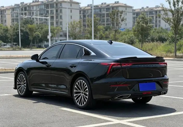 BESTUNE B70 2023 Model Third generation 1.5T Automatic Changxiang Edition Model – фото 4