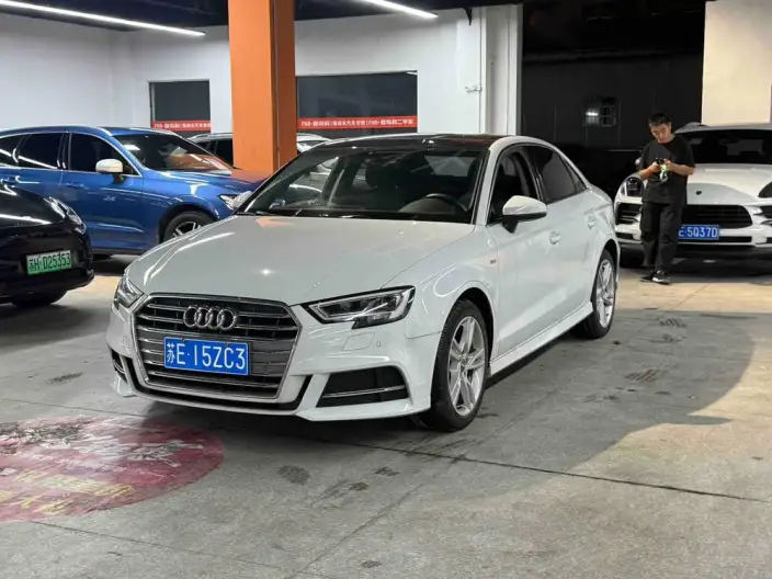 Audi A3 2020 Model Limousine 35 TFSI Fashion Model China VI – фото 1