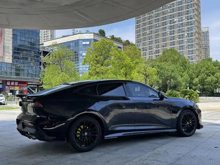 Changan UNI-V 2022 Model 1.5T Noble Model – фото 6