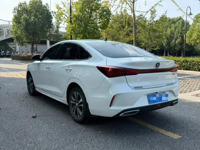 Changan Eado 2023 Model PLUS Changxiang Edition Blue whale NE 1.4T GDI DCT Noble Model – фото 4