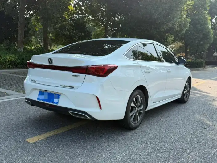Changan Eado 2023 Model PLUS Changxiang Edition Blue whale NE 1.4T GDI DCT Noble Model – фото 6