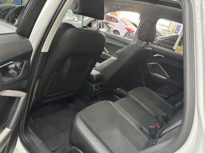 AUDI Q3 2020 Model 35 TFSI Enterprising Dynamic Model – фото 9
