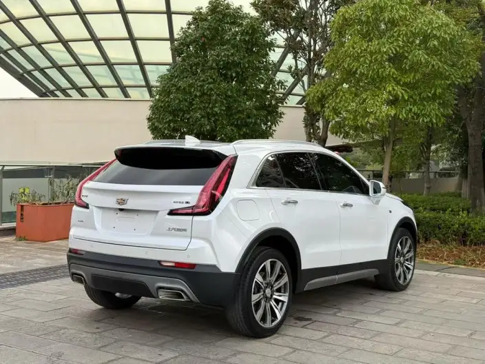 Cadillac XT4 2021 Model 28T 4WD Platinum edition – фото 5