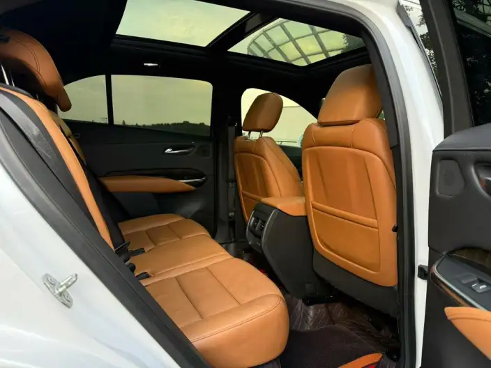 Cadillac XT4 2021 Model 28T 4WD Platinum edition – фото 9
