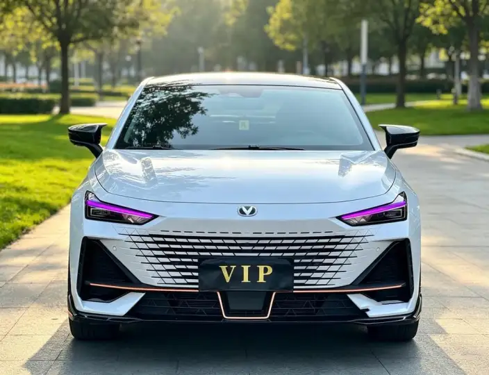 Changan UNI-V 2022 Model 1.5T Sports Edition – фото 2
