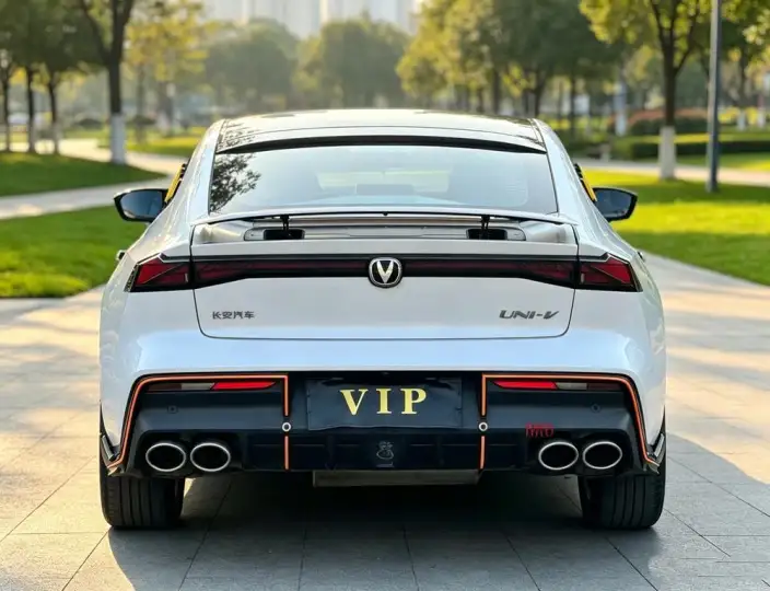 Changan UNI-V 2022 Model 1.5T Sports Edition – фото 5