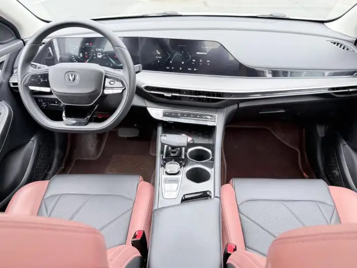 Changan Eado 2023 Model PLUS Changxiang Edition Blue whale NE 1.4T GDI DCT Noble Model – фото 10