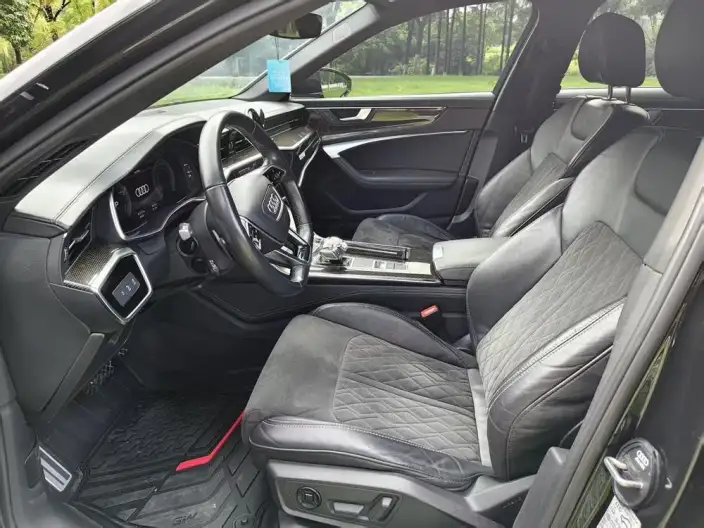Audi A6L 2022 Model 55 TFSI quattro Exclusive Dynamic Model – фото 9