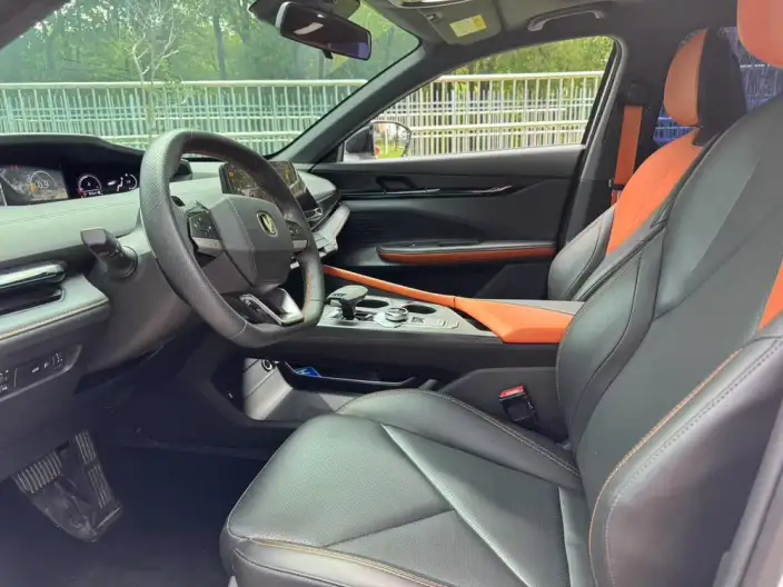 Changan UNI-V 2022 Model 1.5T Noble Model – фото 8