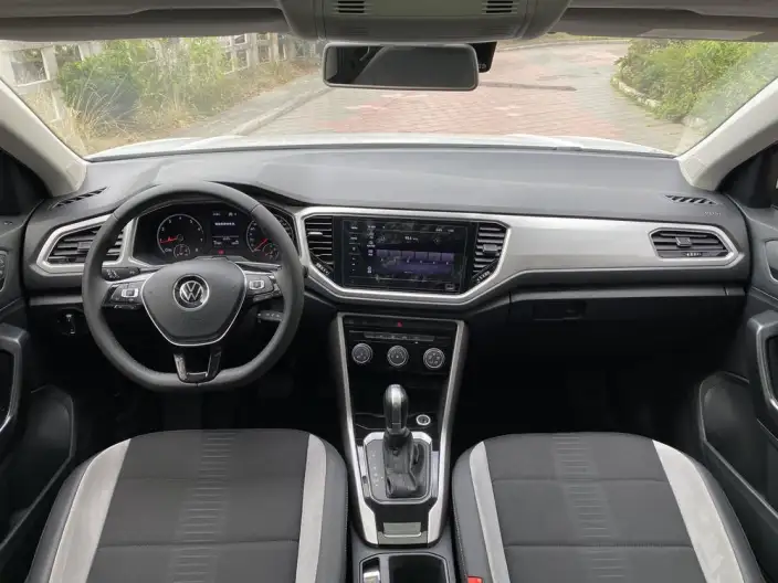 Volkswagen T-Roc 2021 Model 280TSI DSG 2WD Elite Zhilian Edition – фото 8