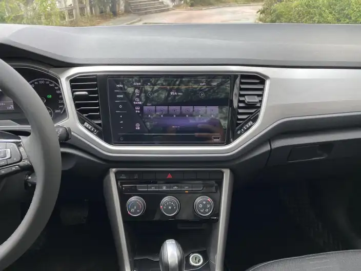 Volkswagen T-Roc 2021 Model 280TSI DSG 2WD Elite Zhilian Edition – фото 9