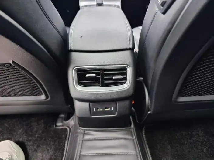 Hongqi H5 Classic 2020 Model 1.8T Automatic Smart Flag Enjoy Edition – фото 8