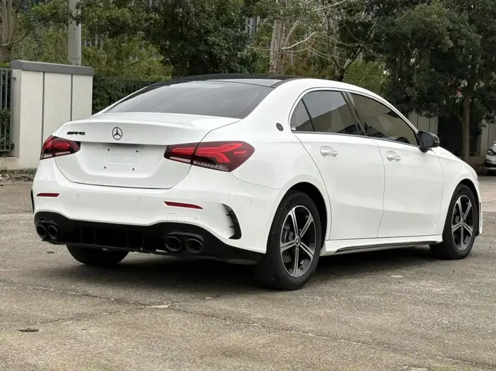 Mercedes-Benz A-class 2023 Model A 200 L Sports sedan Fashion Edition – фото 6