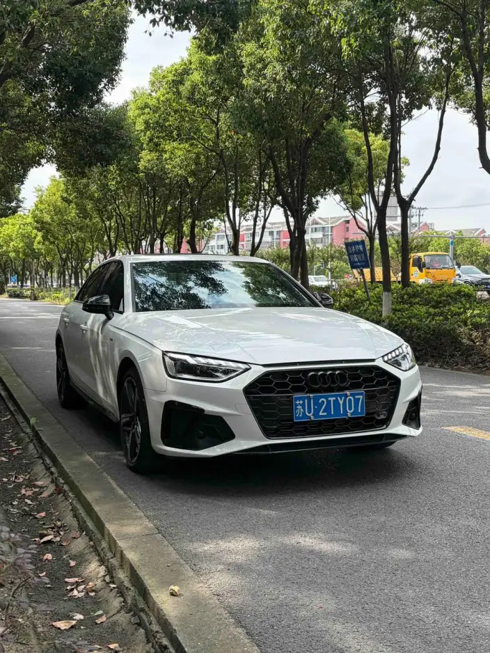 Audi A4 L 2024 Model 40 TFSI Luxury Dynamic Model – фото 2