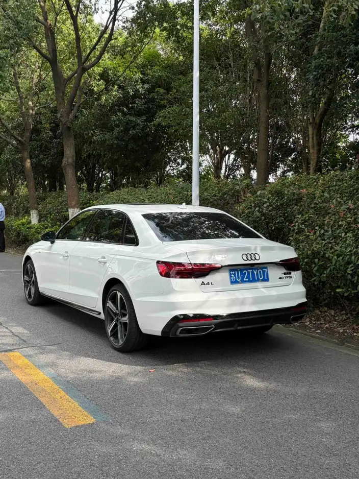 Audi A4 L 2024 Model 40 TFSI Luxury Dynamic Model – фото 3