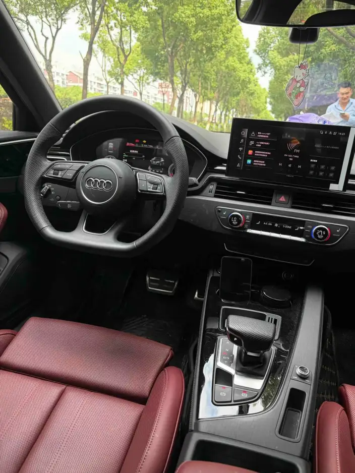 Audi A4 L 2024 Model 40 TFSI Luxury Dynamic Model – фото 9