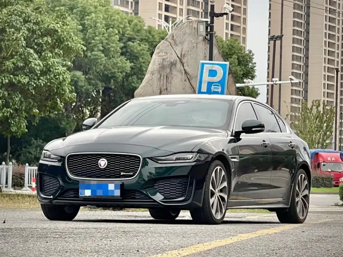 Jaguar XE L 2022 Model 2.0T 250PS R-DYNAMIC S Enterprising Sports Edition – фото 1