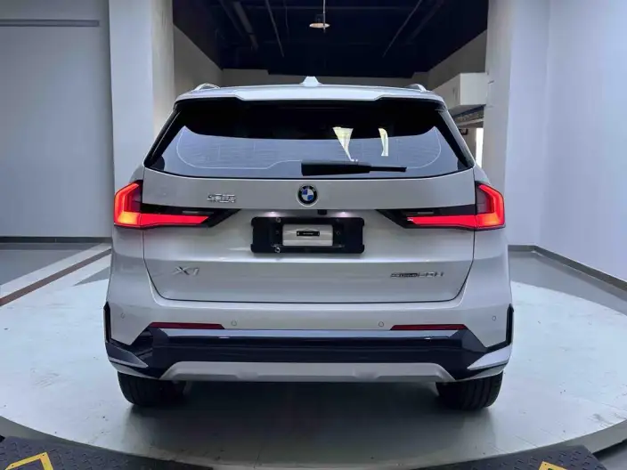 BMW X1 2023 Model sDrive20Li X Design Set – фото 6