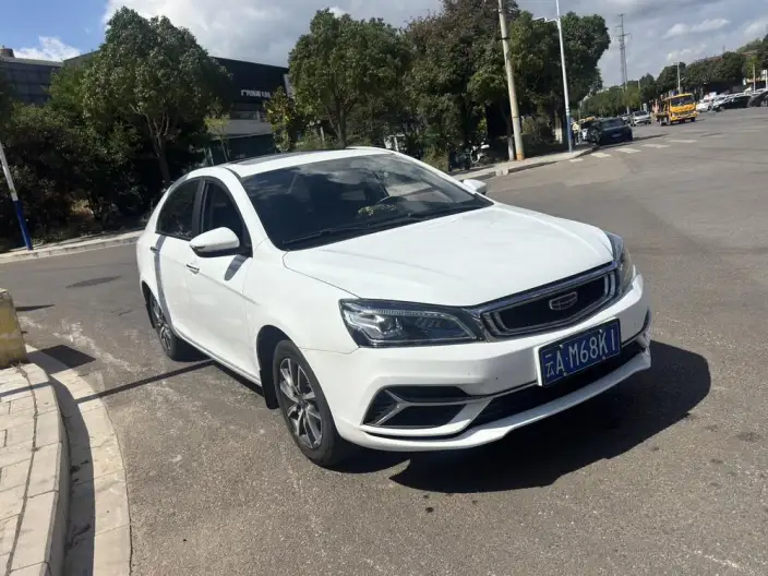 Geely Emgrand 2020 Model 1.5L CVT Up Edition – фото 3