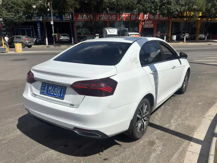 Geely Emgrand 2020 Model 1.5L CVT Up Edition – фото 7