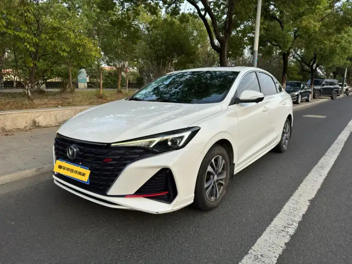 Changan Eado 2022 Model PLUS Blue whale NE 1.4T GDI DCT Noble Model – фото 1