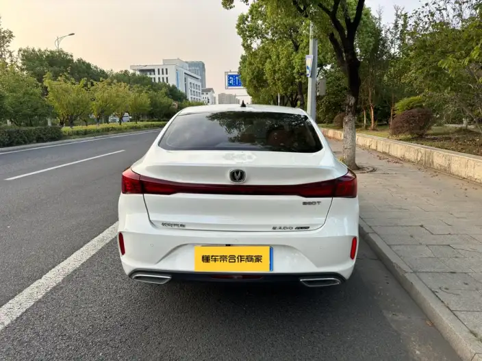 Changan Eado 2022 Model PLUS Blue whale NE 1.4T GDI DCT Noble Model – фото 5