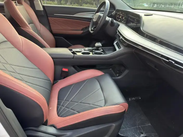 Changan Eado 2022 Model PLUS Blue whale NE 1.4T GDI DCT Noble Model – фото 9