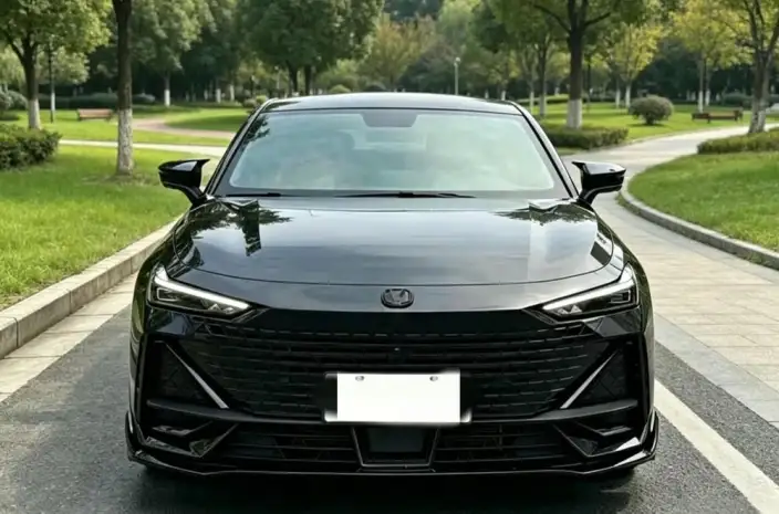Changan UNI-V 2022 Model 1.5T Sports Edition – фото 2