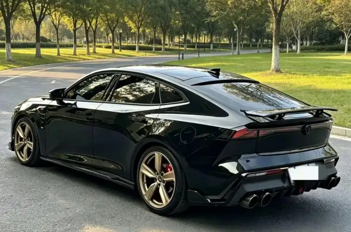 Changan UNI-V 2022 Model 1.5T Sports Edition – фото 4