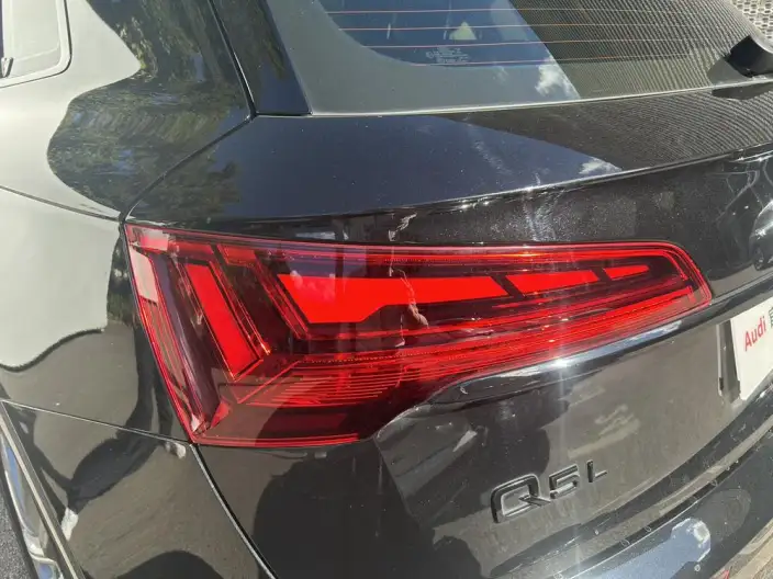 Audi Q5L 2022 Model Facelift 40T Luxury Dynamic Model – фото 7